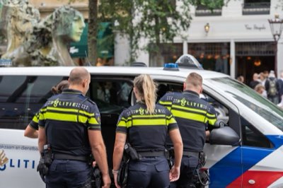 Macht en ideologie: hoe facties de politieke strijd voeren