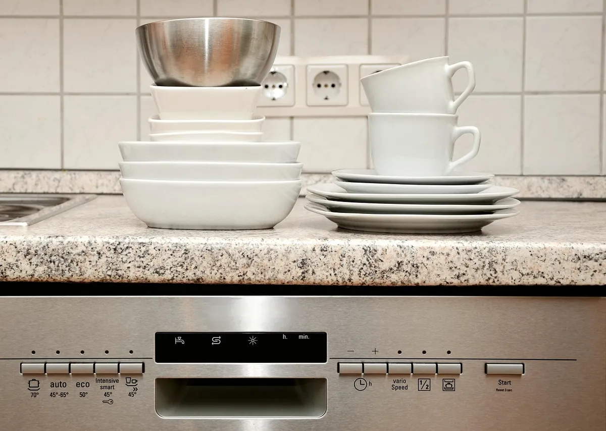 dishes, dishwasher, kitchen, electricity, power consumption, household, dishwasher, dishwasher, dishwasher, dishwasher, dishwasher